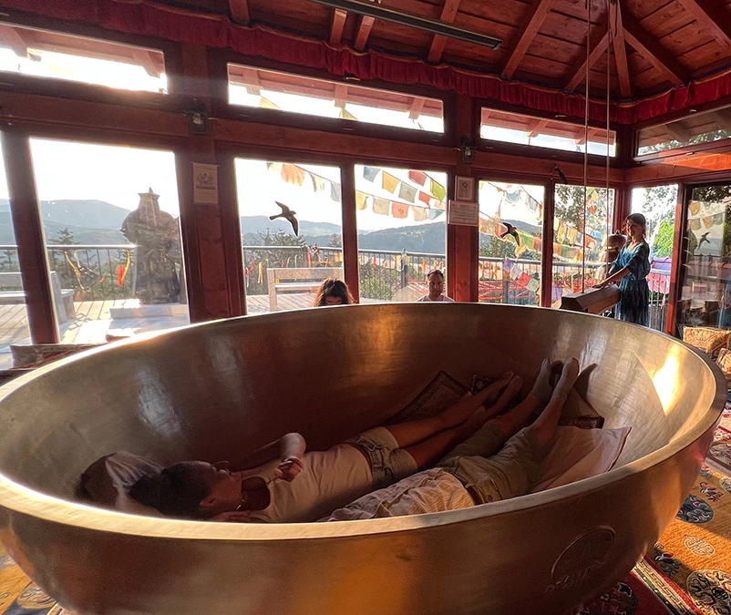 Belefeküdni a SAMSARA hangtálba